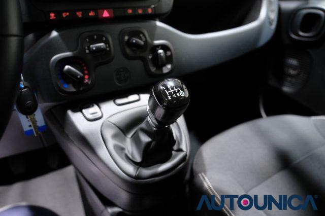 FIAT Panda 1.0 CITY LIFE S&S HYBRID NEOPATENTATI