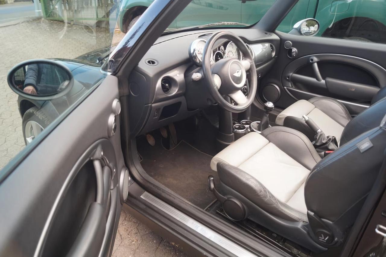 Mini 1.6 16V Cooper Cabrio