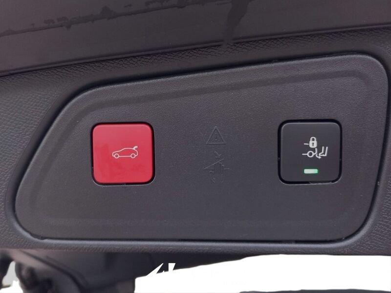 Peugeot 3008 Plug-In Hybrid 225 CV Automatica Allure