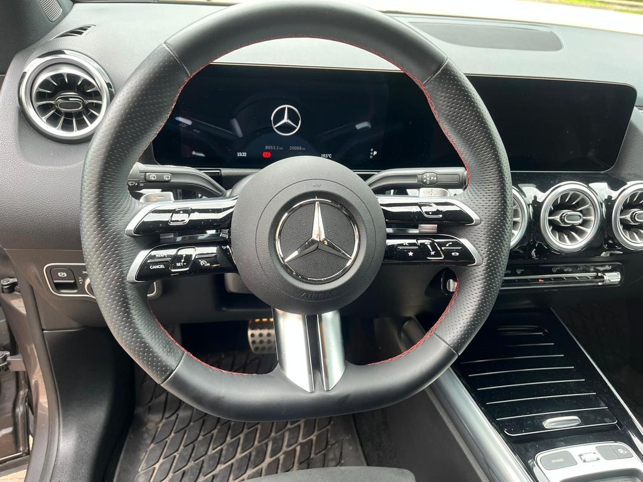 Mercedes-benz GLA 250 GLA 250 Automatic 4matic AMG Line Premium Plus