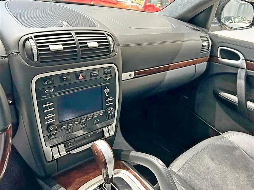 Porsche Cayenne 4.8 GTS