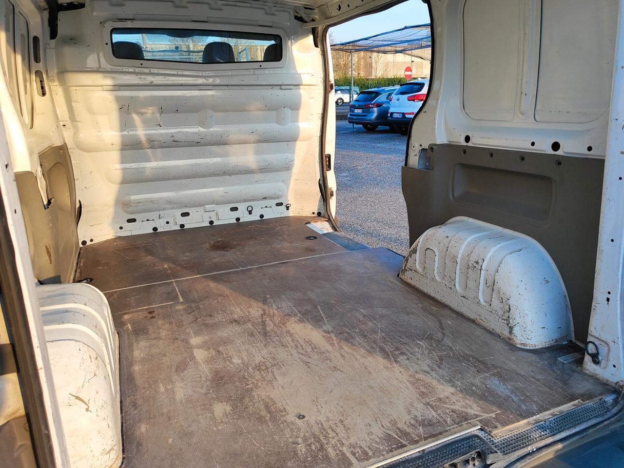 Opel Vivaro 2.0 cdti H1 L1 prezzo finale no IVA