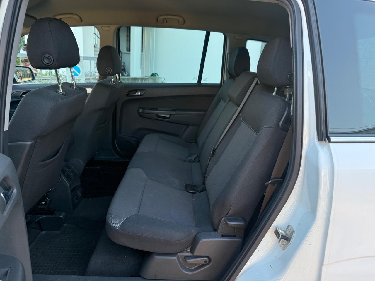 Opel Zafira 1.6 Turbo Metano 2029 7 POSTI 2012