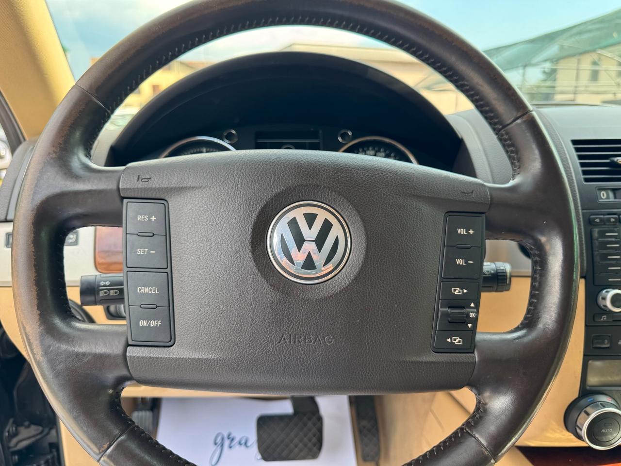 Volkswagen Touareg 3.0 V6 TDI DPF tiptronic