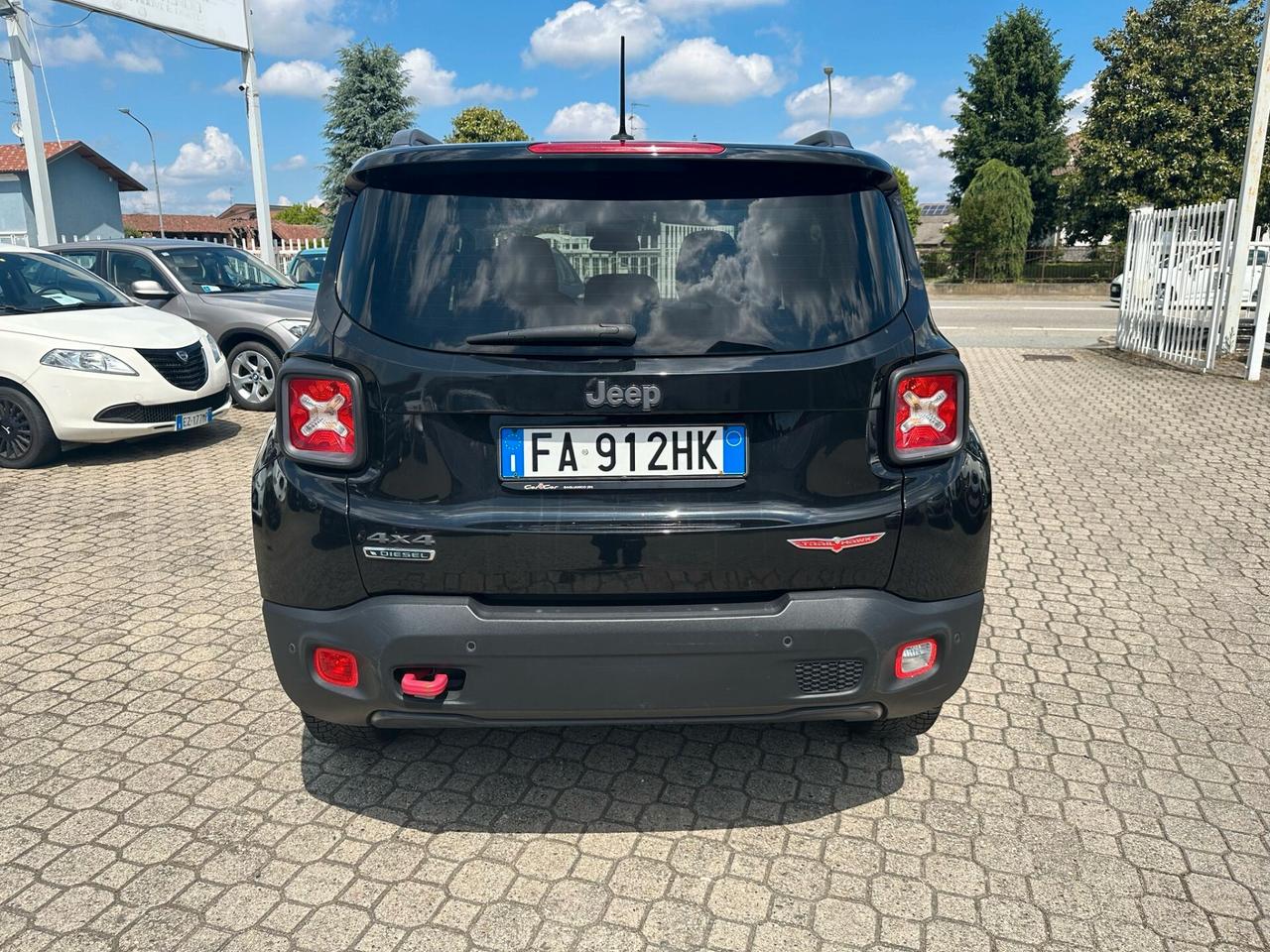 Jeep Renegade 2.0 Mjt 170CV 4WD Active Drive Low Trailhawk