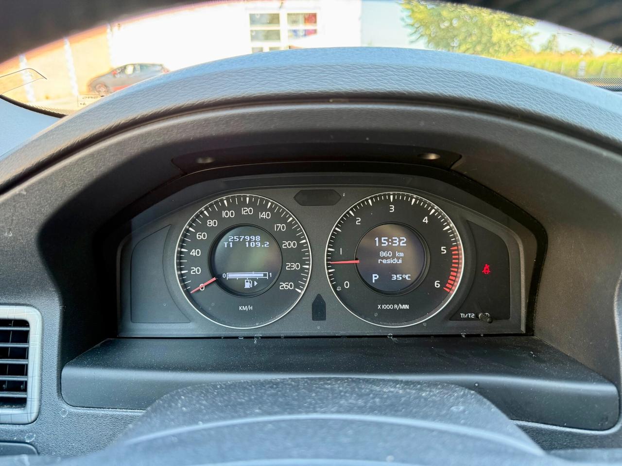 Volvo XC70 2.4d 175cv geartronic UNICO PROPRIETARIO