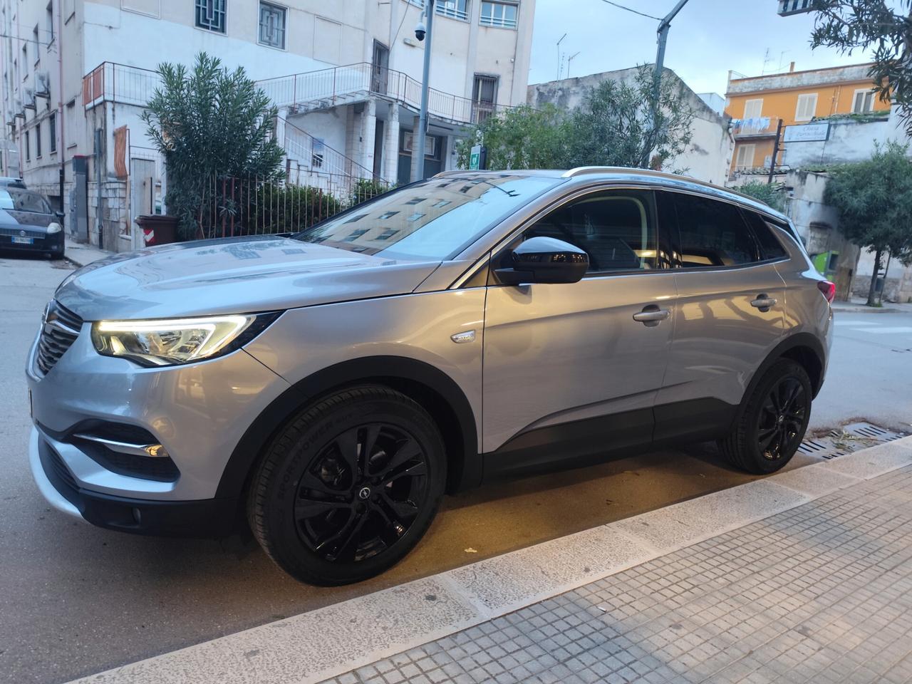 Opel Grandland X 1.5 diesel 130CV AUTOMATICA