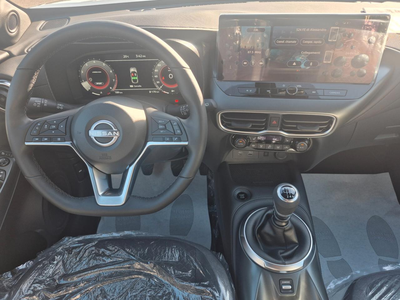 Nissan Juke 1.0 DIG-T 114 CV N-Connecta
