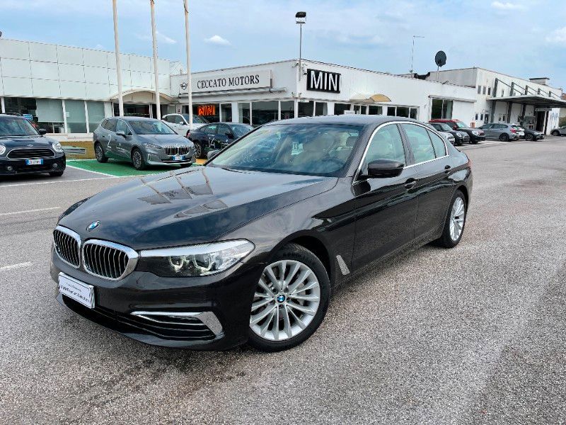 BMW 530d xDrive 249CV Luxury