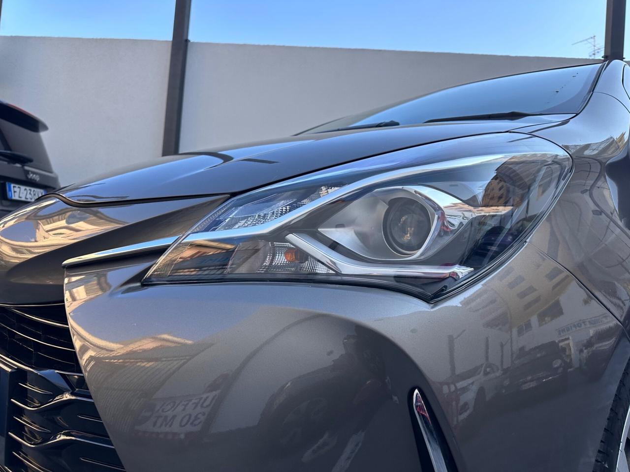 Toyota Yaris 1.5 5 porte Active