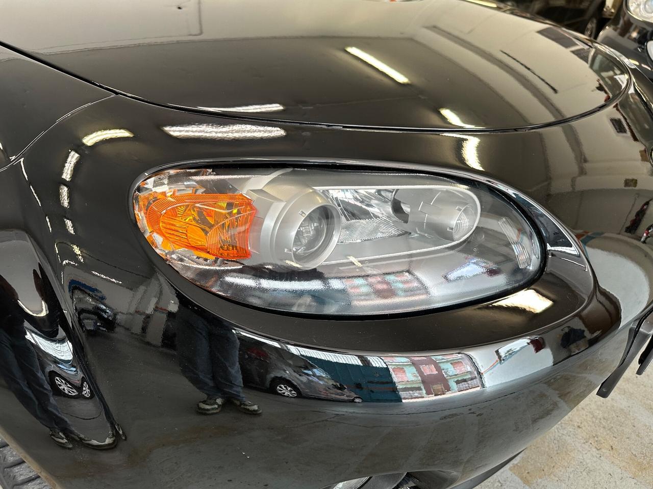 Mazda MX-5 Roadster Coupé 1.8L Wind