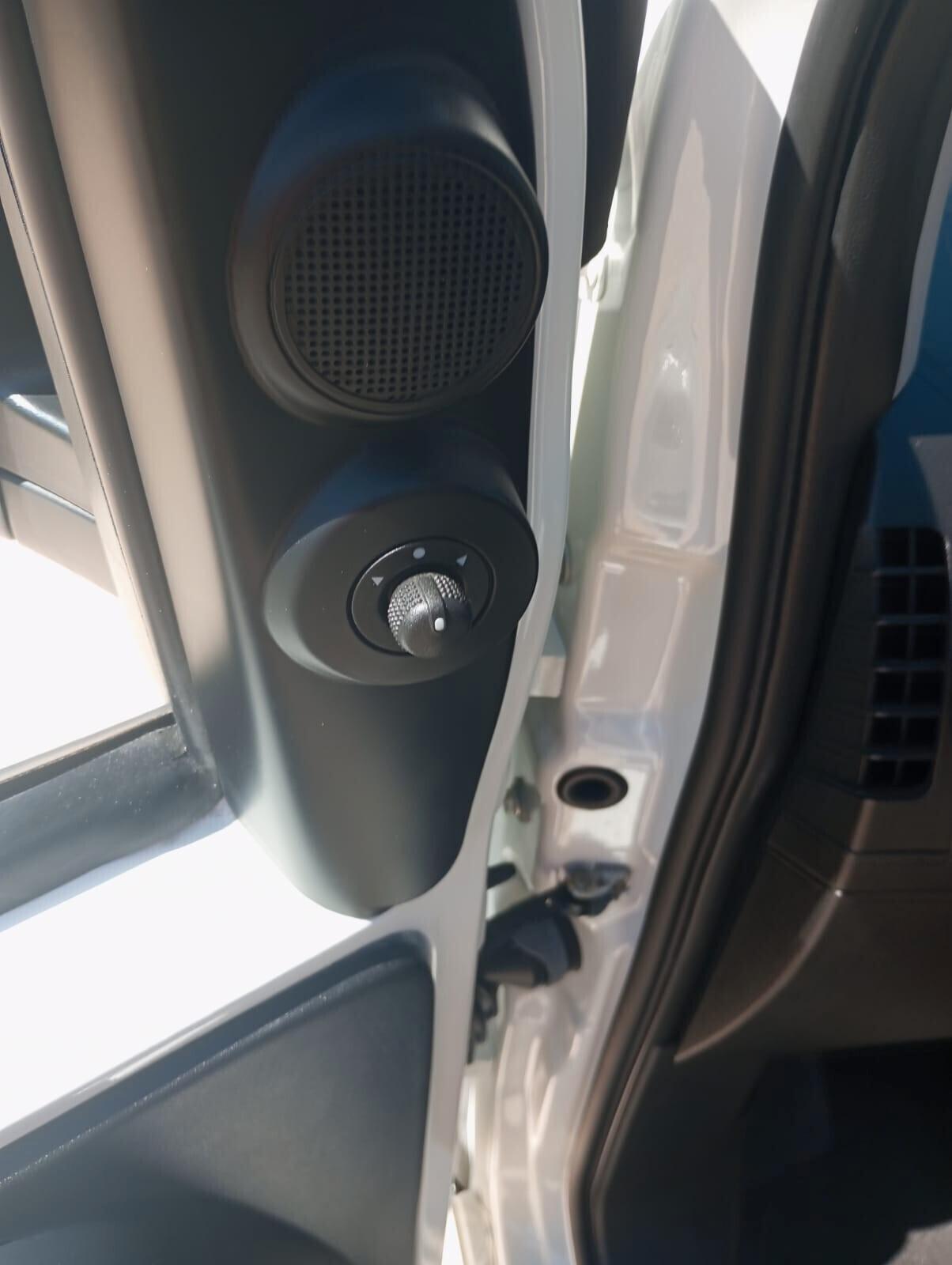 Fiat Fiorino 1.3 MJT 95CV Cargo Adventure