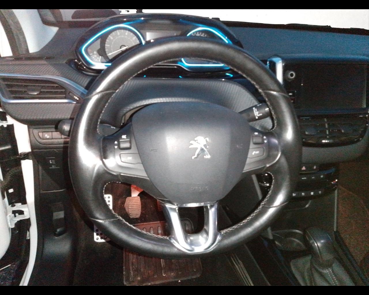 PEUGEOT 2008 - PureTech Turbo 110 S&S Allure