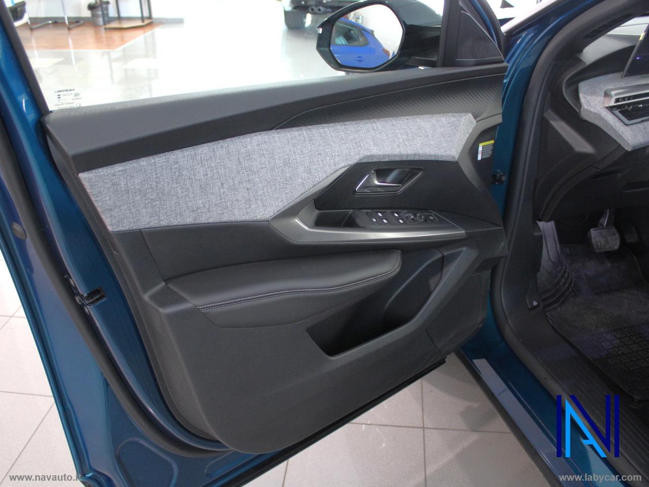 PEUGEOT 3008 Hybrid 136 e-DCS 6 Allure Pack