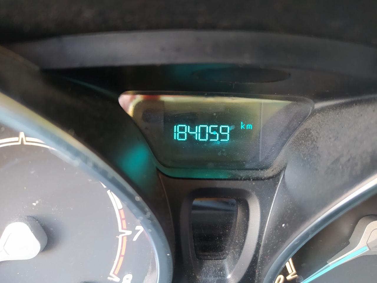 Ford Fiesta 1.4 5 porte Bz.- GPL Black & White Edition Neopatentati