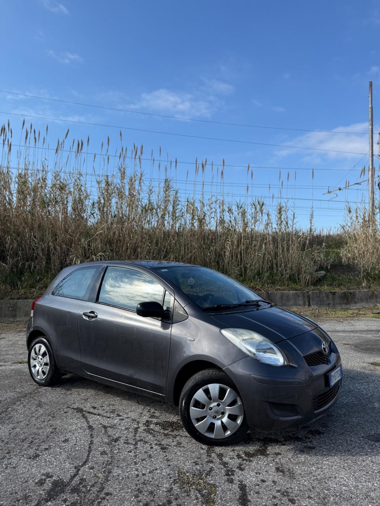 Toyota Yaris 1.0 3 porte