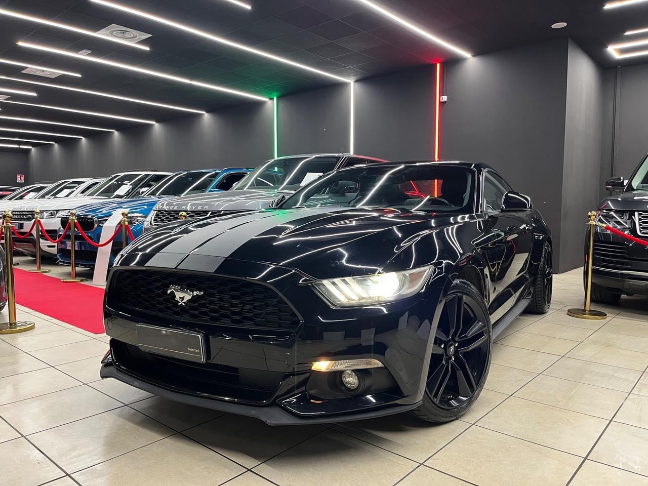 Ford Mustang Fastback 2.3 EcoBoost aut. total black