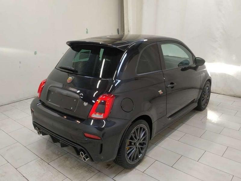 Abarth 695 1.4 t-jet 180cv