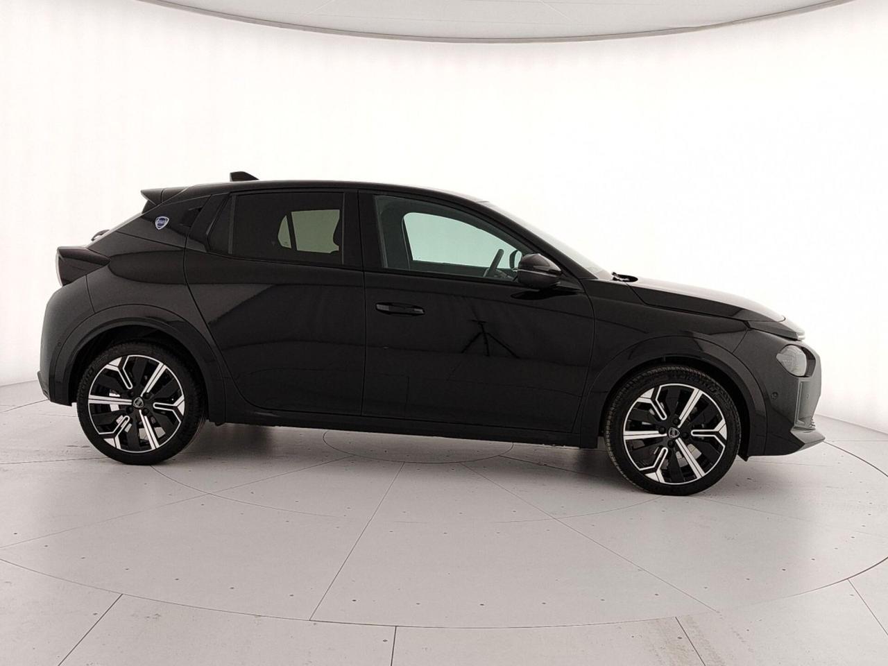 Lancia Ypsilon Hybrid e-DCT LX