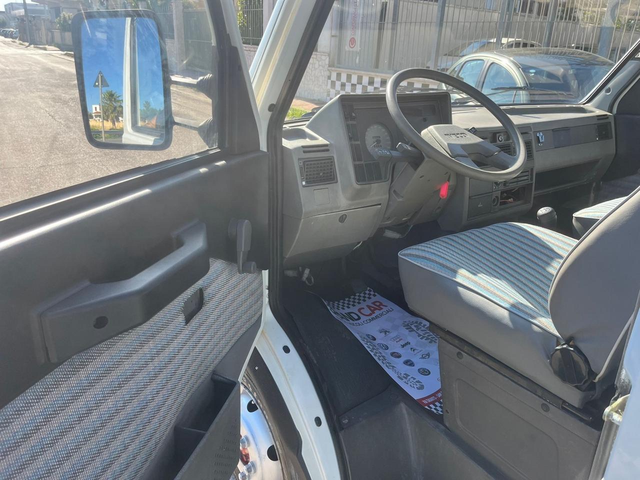 Iveco Daily 35-8 Doppia cabina Unipro