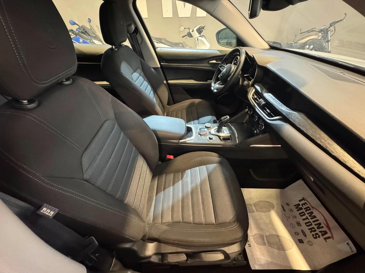 Alfa Romeo Stelvio 2.2 Turbodiesel 190 CV AT8 RWD Business
