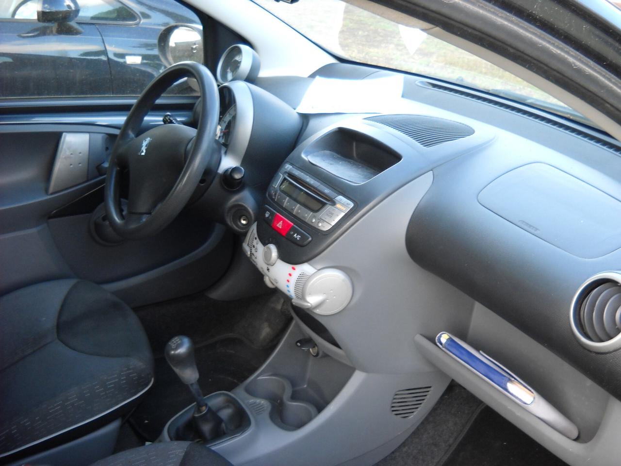 Peugeot 107 1.0 68CV 5p. Plaisir