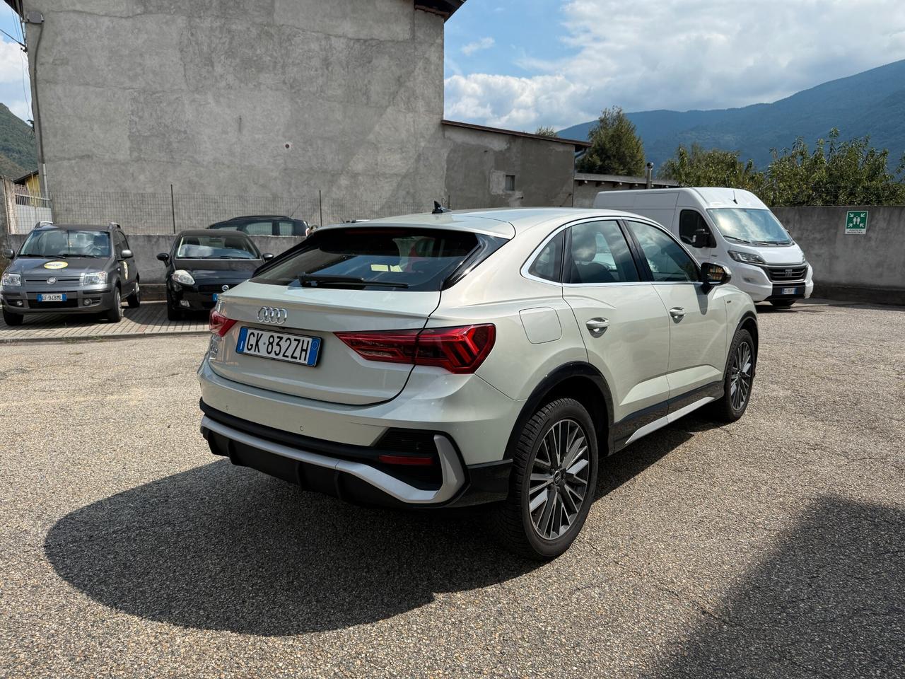 Audi Q3 SPB 45 TFSI e S tronic line edition