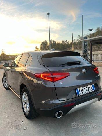 Alfa Romeo Stelvio 2.2 Turbodiesel 190 CV AT8 Q4 Super