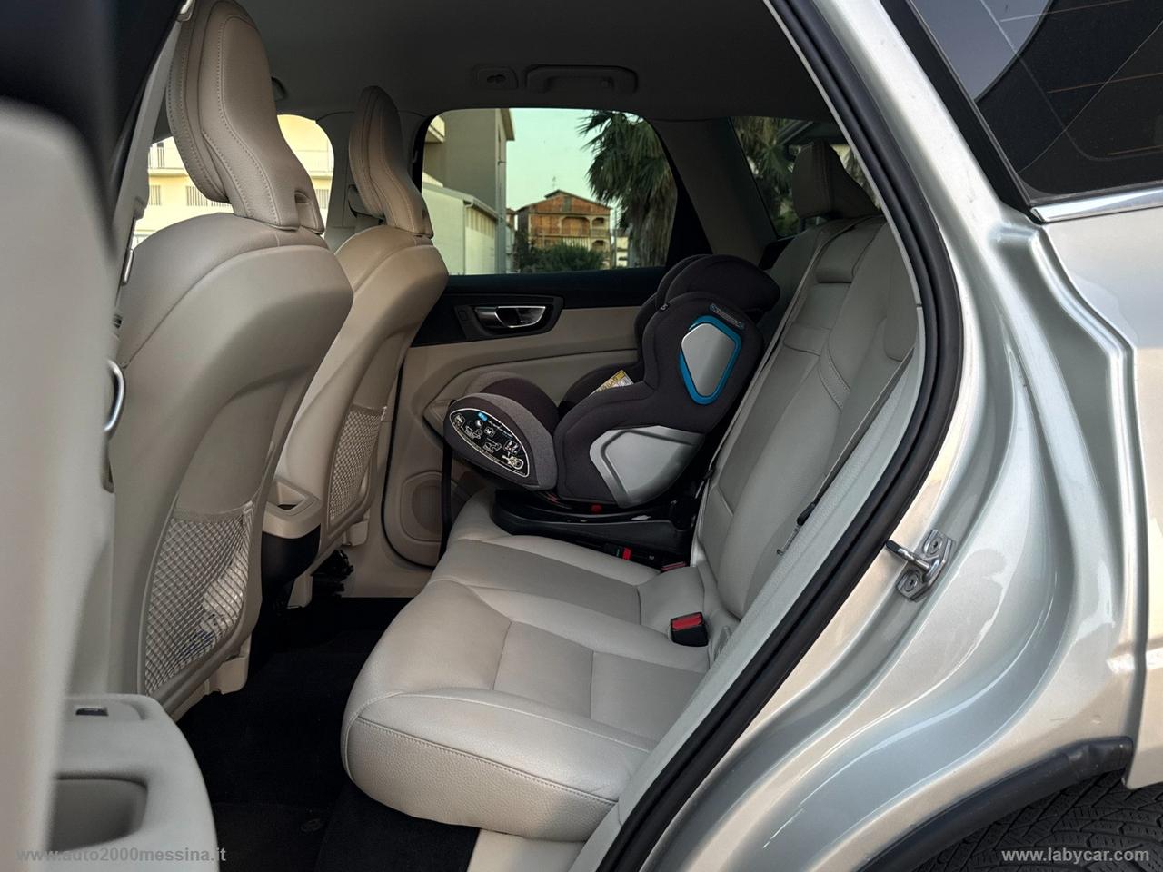 VOLVO XC60 B4 AWD GEARTRONIC INSCRIPTION