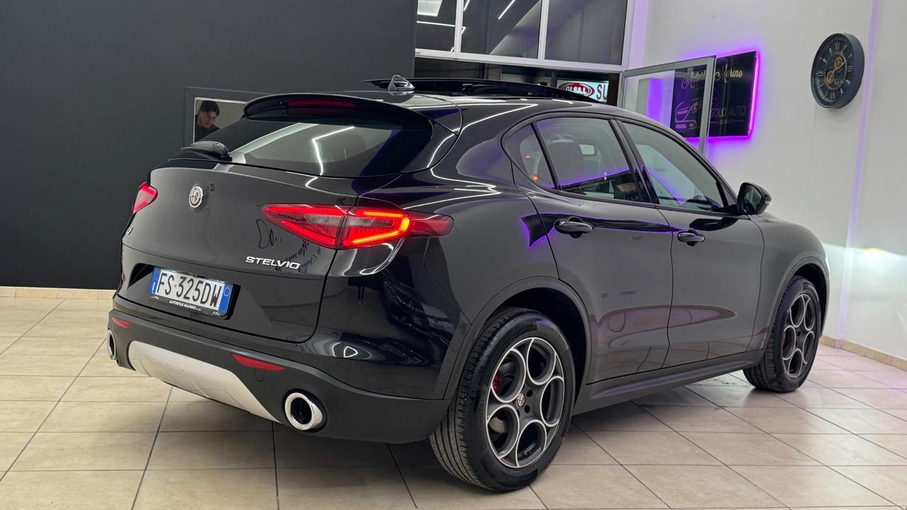 Alfa Romeo Stelvio 2.2 210 CV Q4 Executive Tetto Apribile