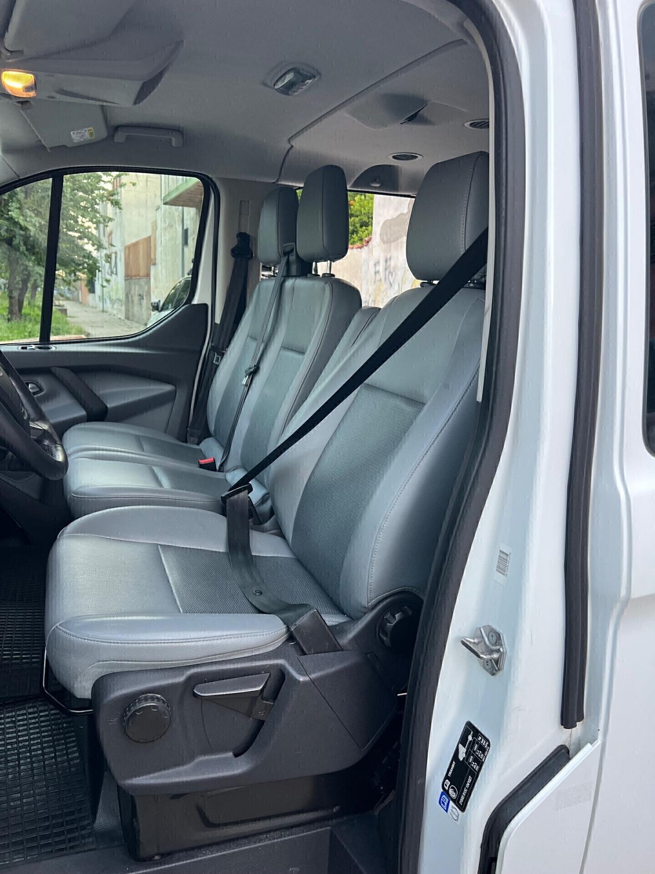 Ford Transit Custom 9 posti 2.2 TDCi 105 cv