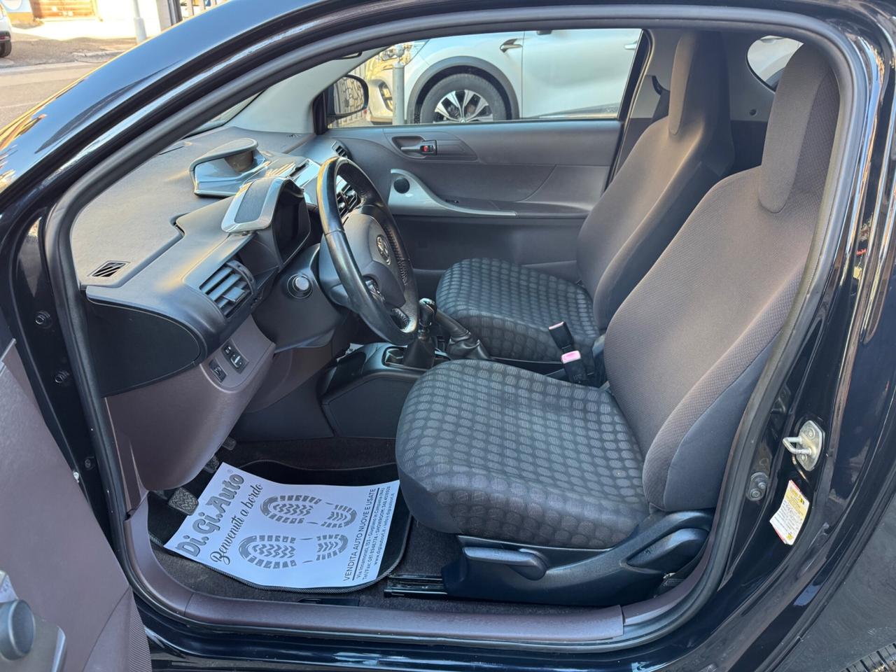 Toyota iQ 1.4 D-4D 90cv Multidrive