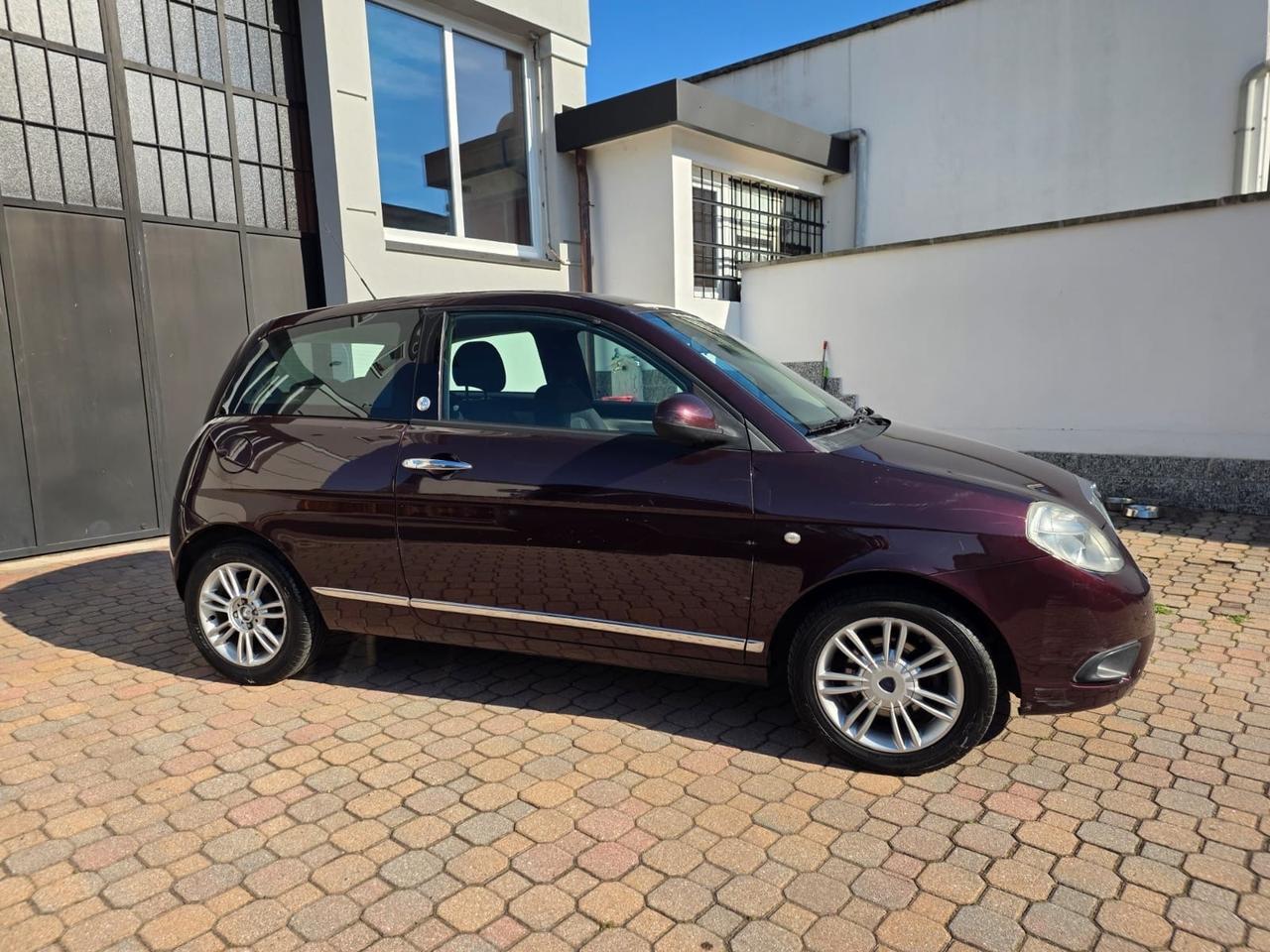 Lancia Ypsilon 1.4 Oro Ecochic GPL