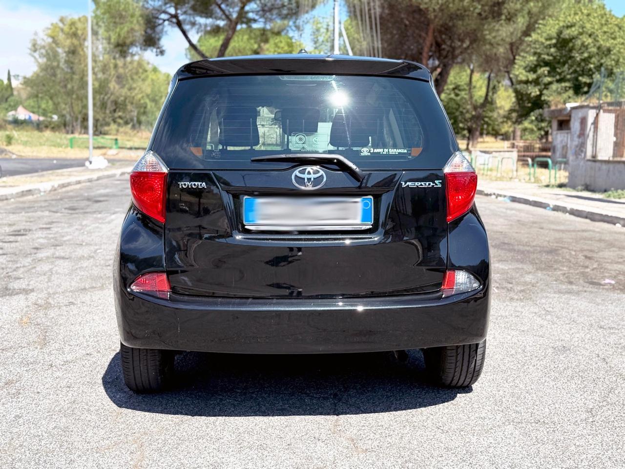 Toyota Verso-S 1.3 benzina 100cv neopatentati - 2011