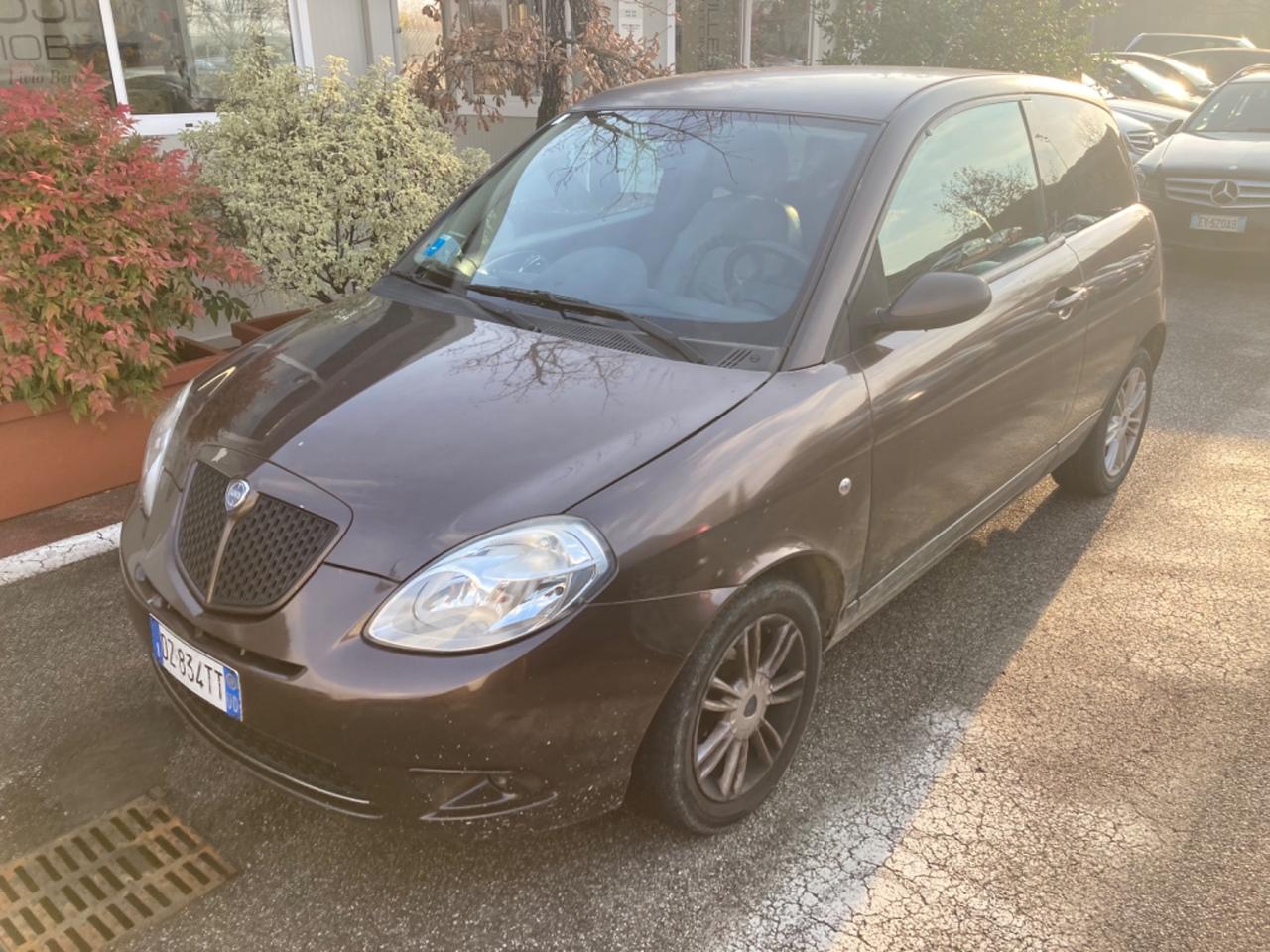 LANCIA YPSILON KM139.817(EDIZIONE LIMITATA VERSUS)