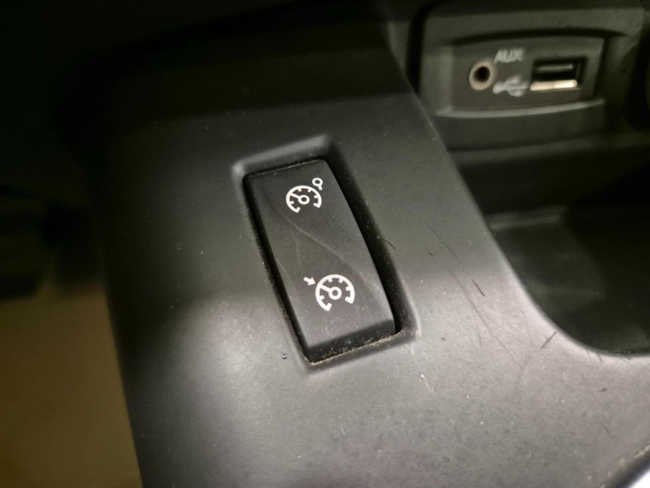 Renault Scenic 1.9 dci Dynamique TomTom 7 POSTI - NEOPATENTATI - Cam - Cruise/Lim