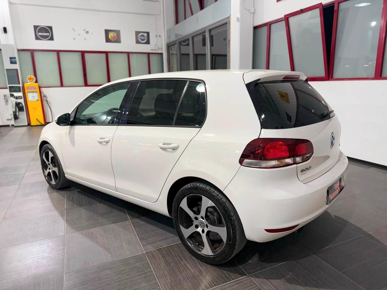 Volkswagen Golf 1.6 TDI DPF 3p. Highline