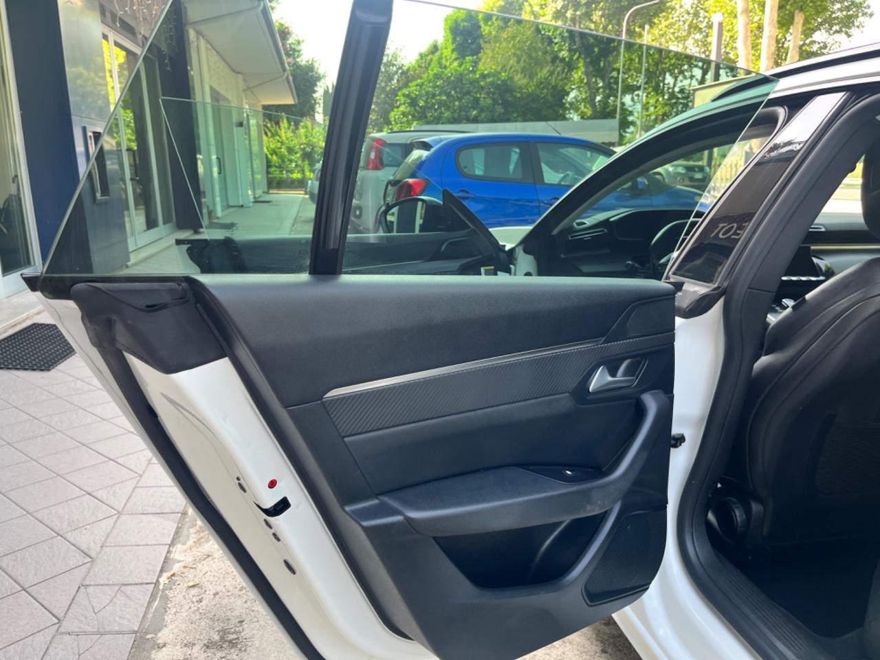 Peugeot 508 BlueHDi 130 Stop&Start EAT8 SW Allure Pack