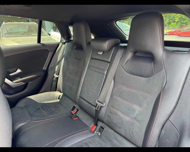 MERCEDES-BENZ CLA 200 d Automatic Shooting Brake Premium