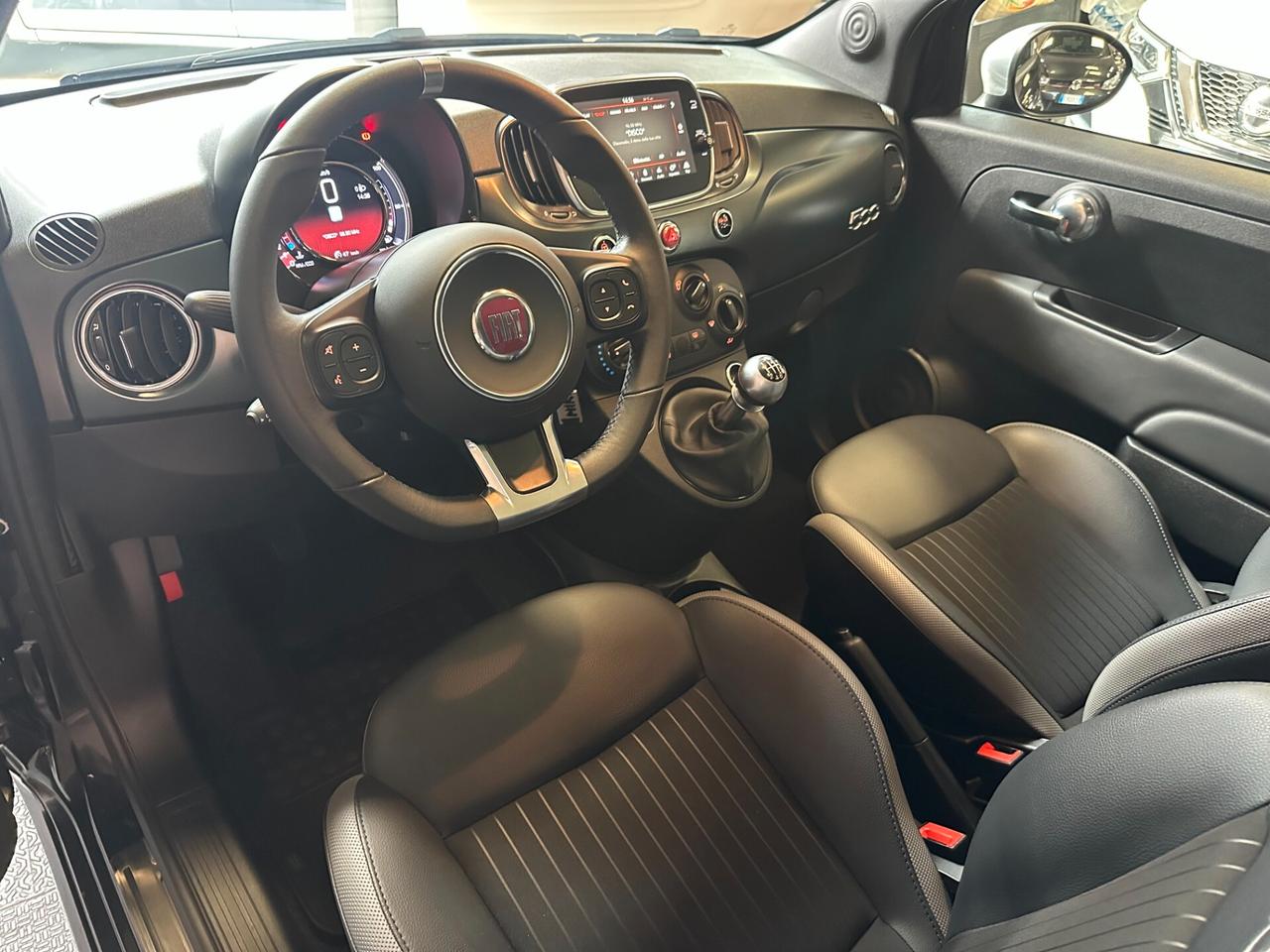 Fiat 500 1.0 Hybrid Rockstar