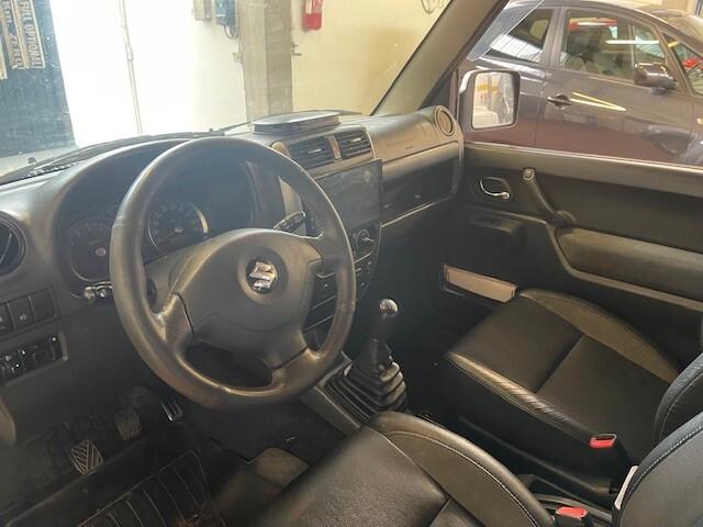 Suzuki Jimny 1.3i 16V cat 4WD JLX