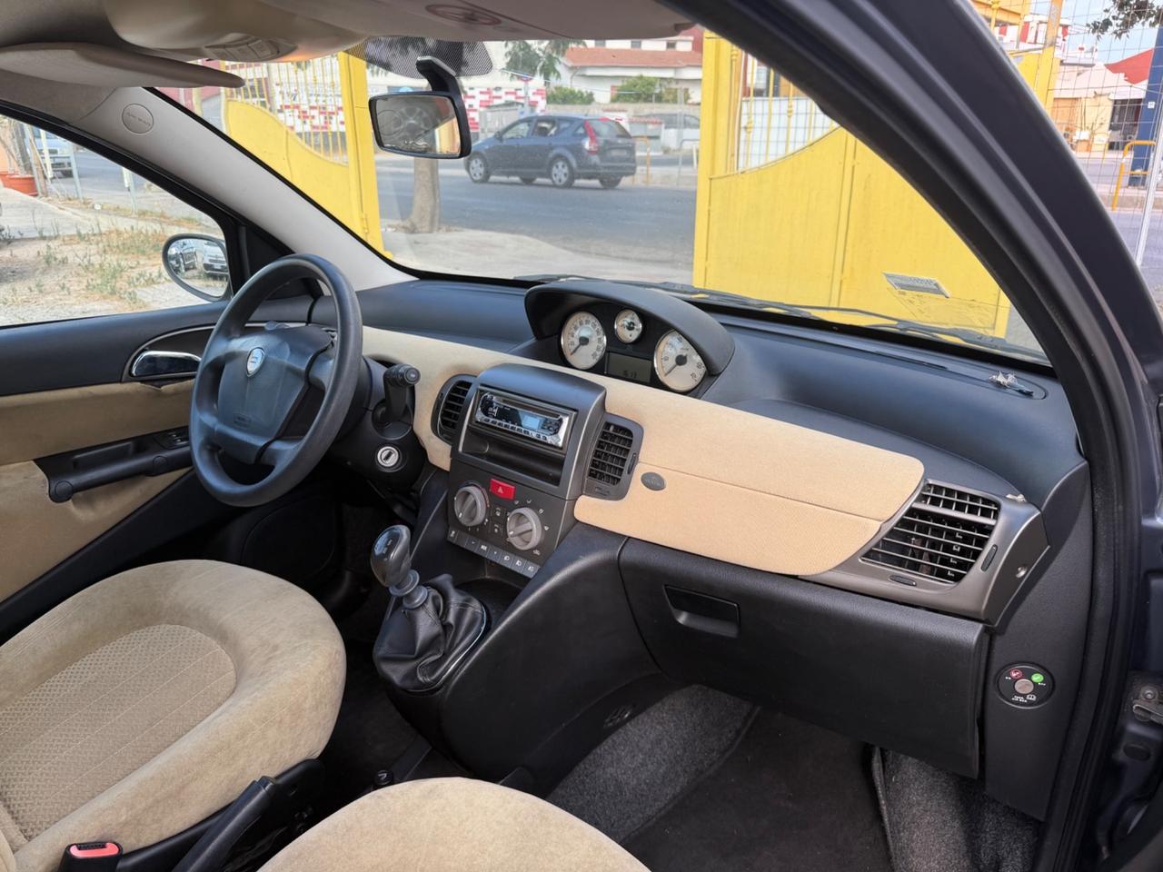 Lancia Ypsilon 1.2 Argento