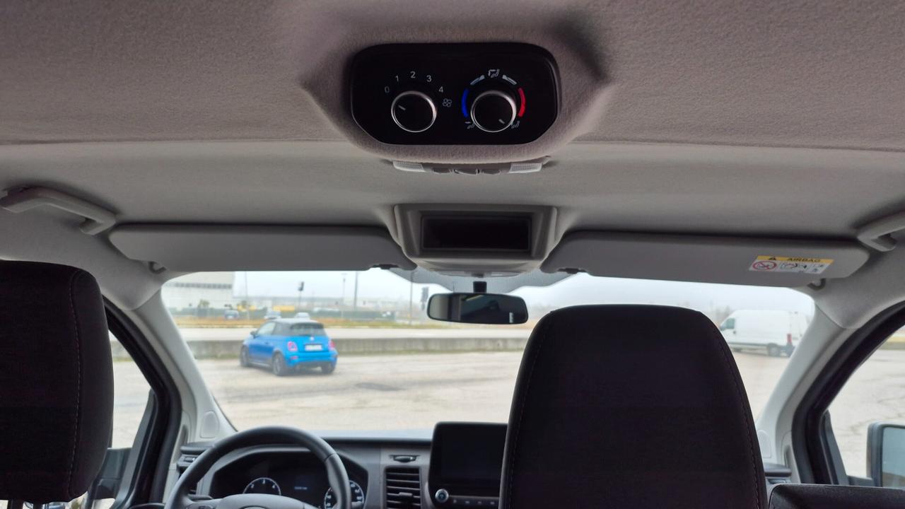 Ford Transit Custom Transit Custom TITANIUM 320 2.0 EcoBlue 130 aut. PC Combi Trend