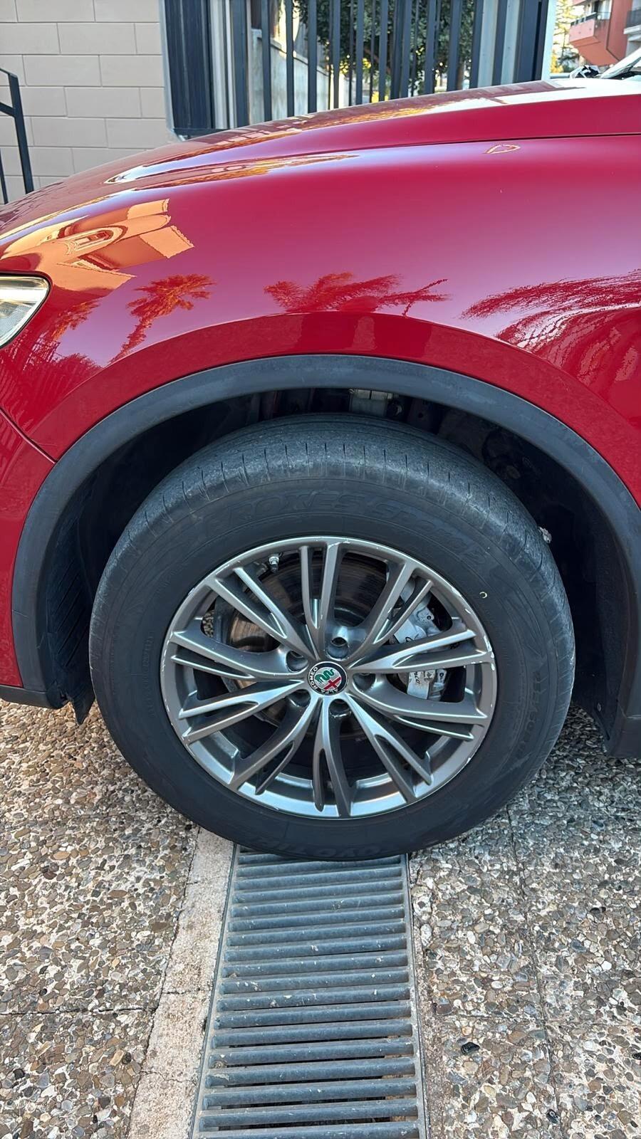 Alfa Romeo Stelvio 2.2 Turbodiesel 180 CV AT8 Q4 Business