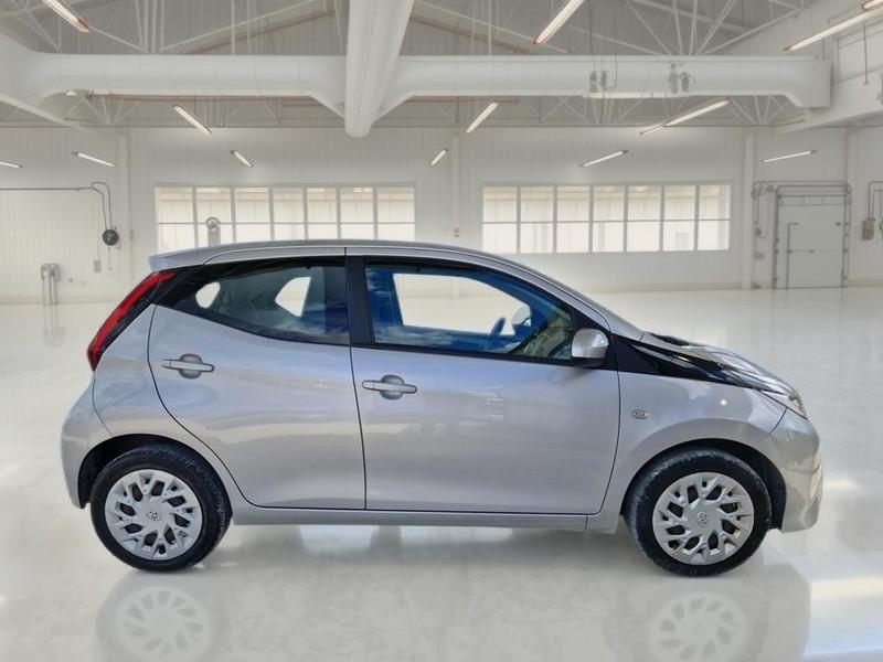 TOYOTA AYGO 1.0 VVT-i x-business MY19 5 PORTE