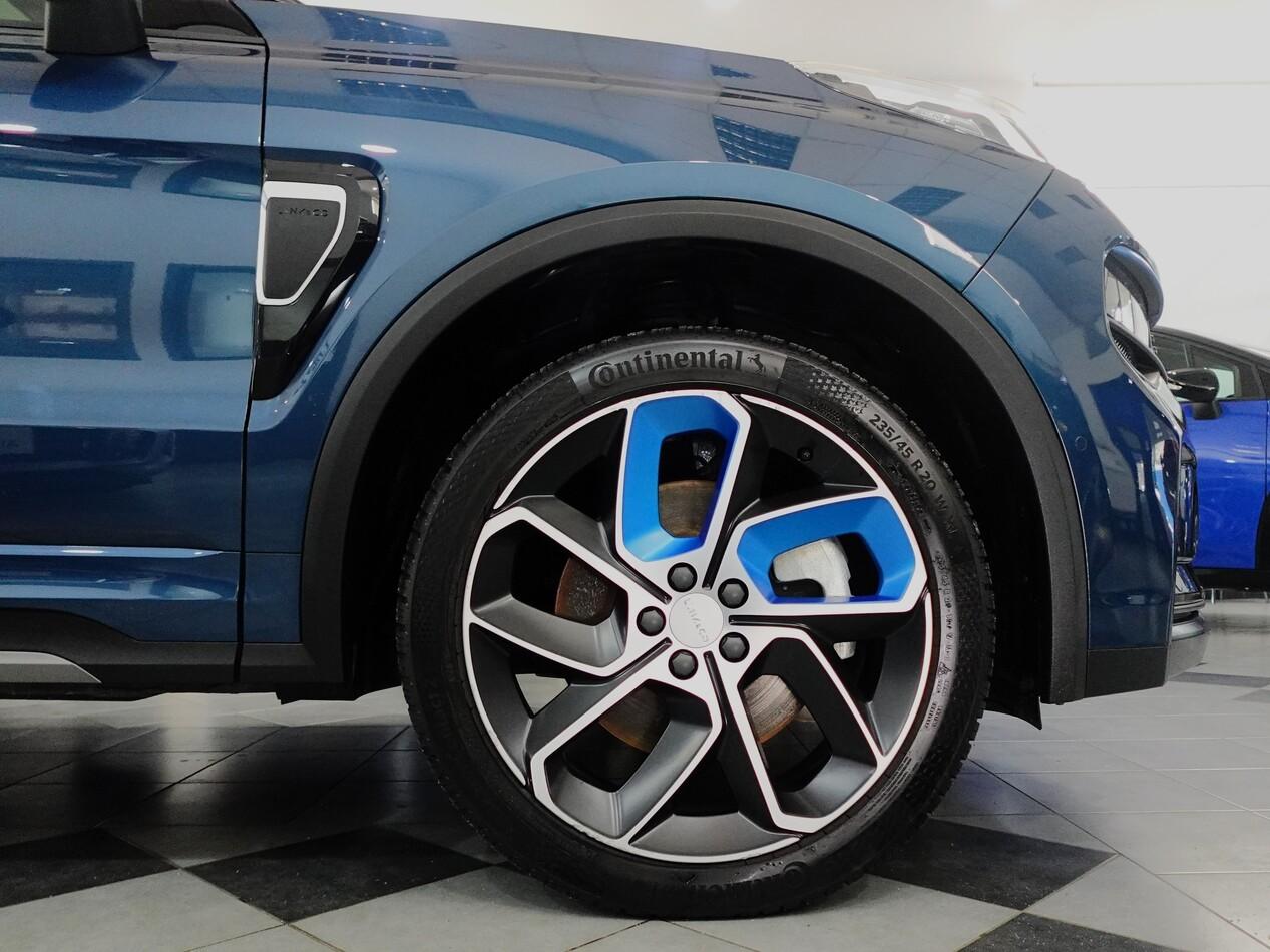 Lynk and Co 01 1.5 BZ 261 CV PHEV 01