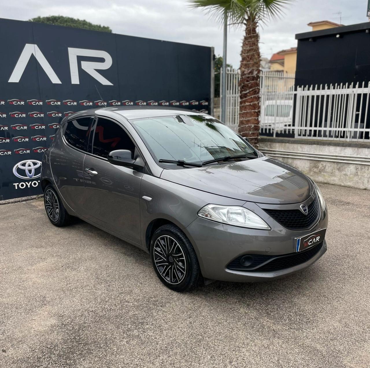 Lancia Ypsilon 1.2 69 CV 5 porte GPL Ecochic Gold