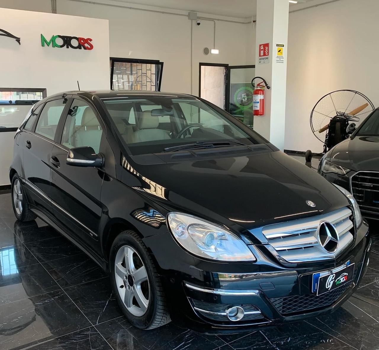 Mercedes-benz B 200 CDI Premium NEOPATENTATI