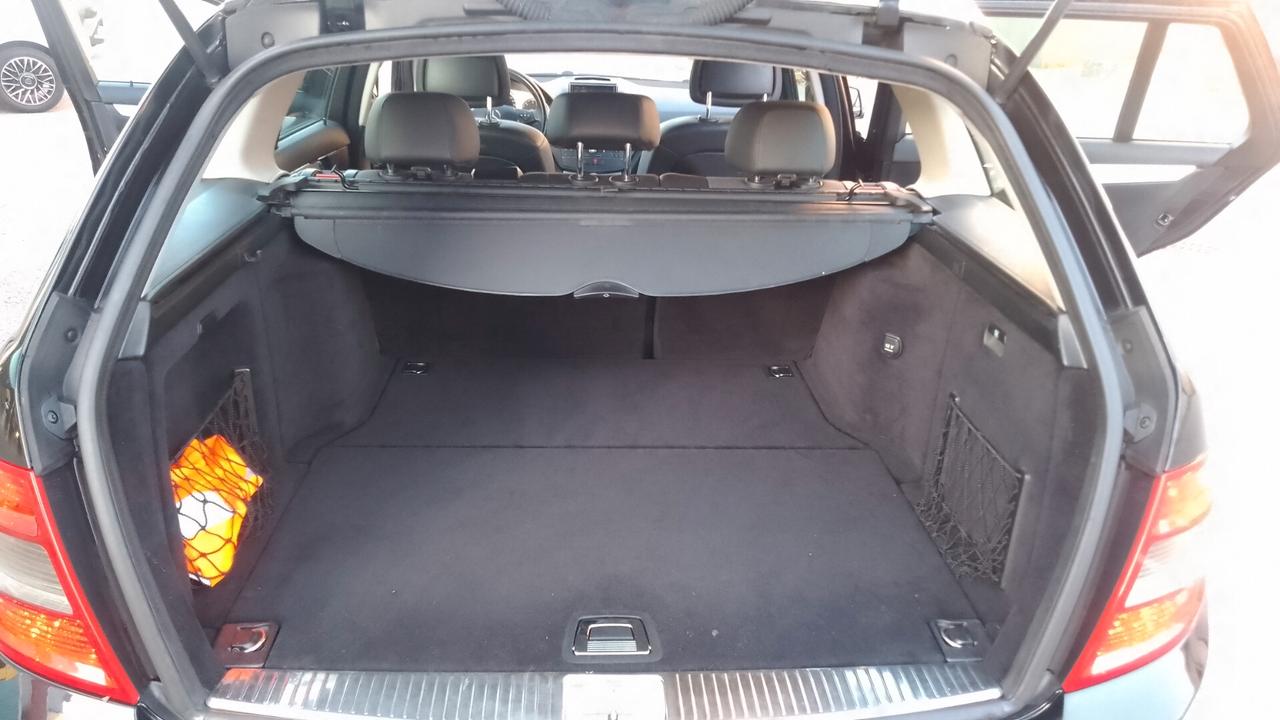 Mercedes-benz C 220 CDI S.W. avantgarde 2010