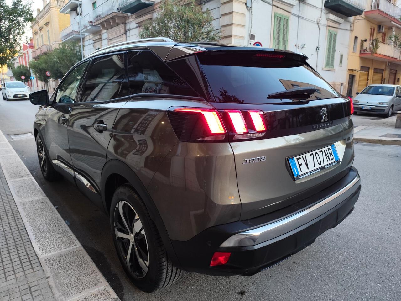 Peugeot 3008 BlueHDi 130cv EAT8 Allure PERFETTA